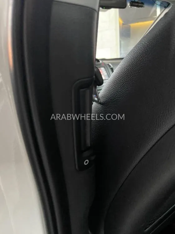 Kia Sportage 2018 for Sale in Ajman Image-12