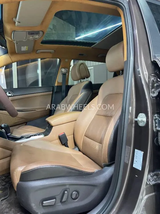 Hyundai Tucson 2017 for Sale in Ajman Image-4