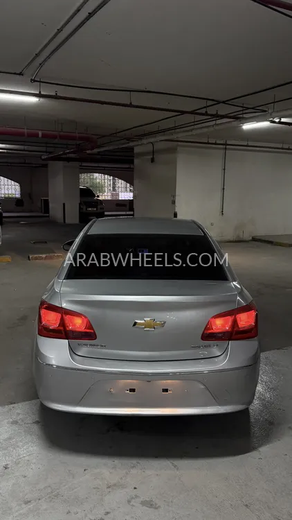 Chevrolet Cruze 2015 for Sale in Dubai Image-5