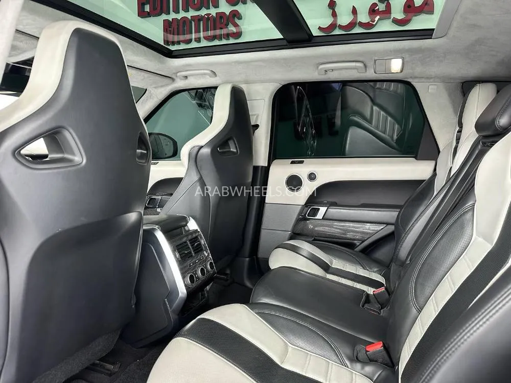 Land Rover Range Rover Sport 2016 for Sale in Dubai Image-7