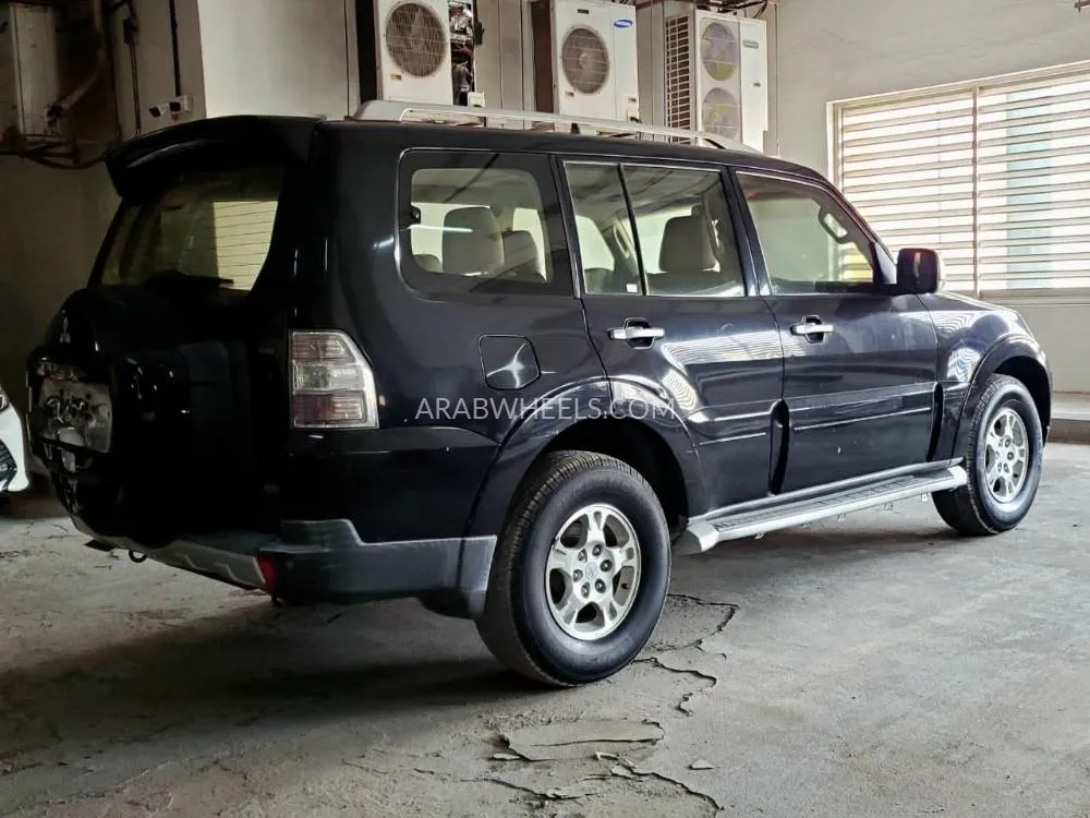 Mitsubishi Pajero 2008 for Sale in Ajman Image-6