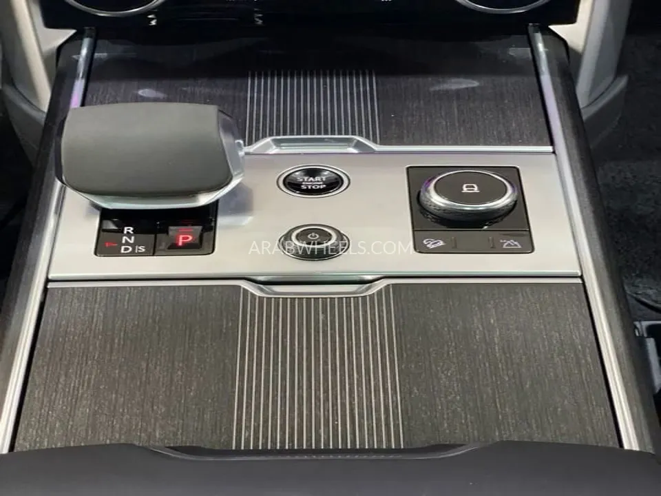 Land Rover Range Rover 2024 for Sale in Dubai Image-9