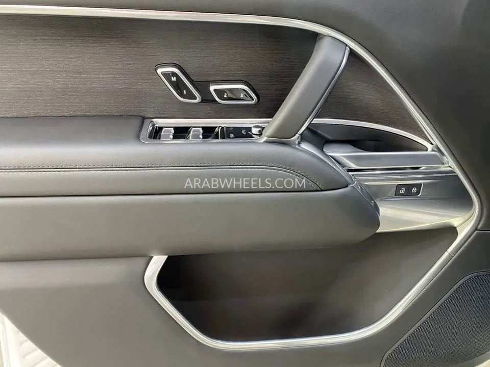 Land Rover Range Rover 2025 for Sale in Dubai Image-3