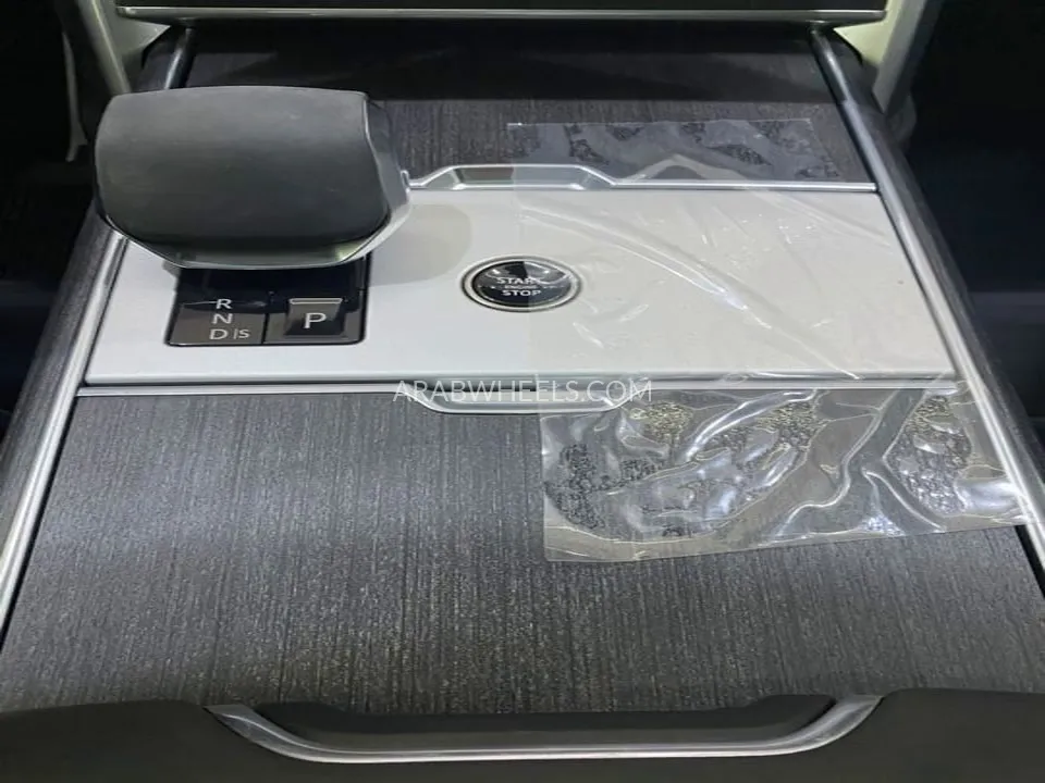 Land Rover Range Rover 2025 for Sale in Dubai Image-8