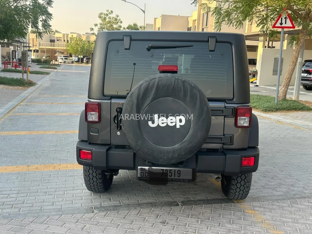 Jeep Wrangler 2017 for Sale in Dubai Image-5