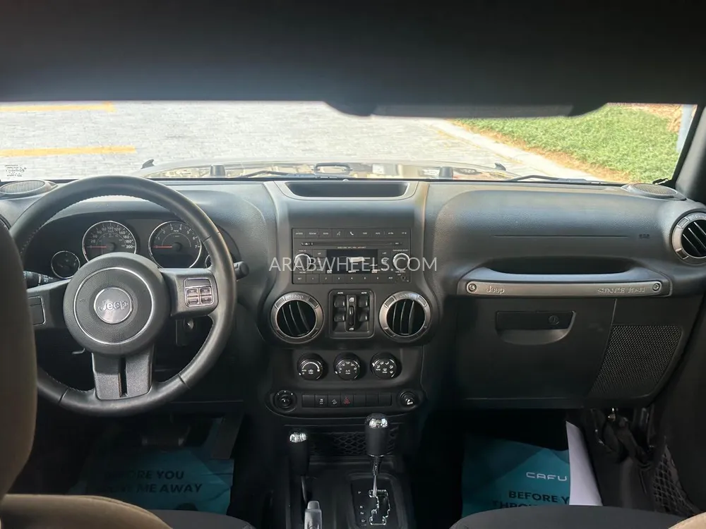 Jeep Wrangler 2017 for Sale in Dubai Image-7