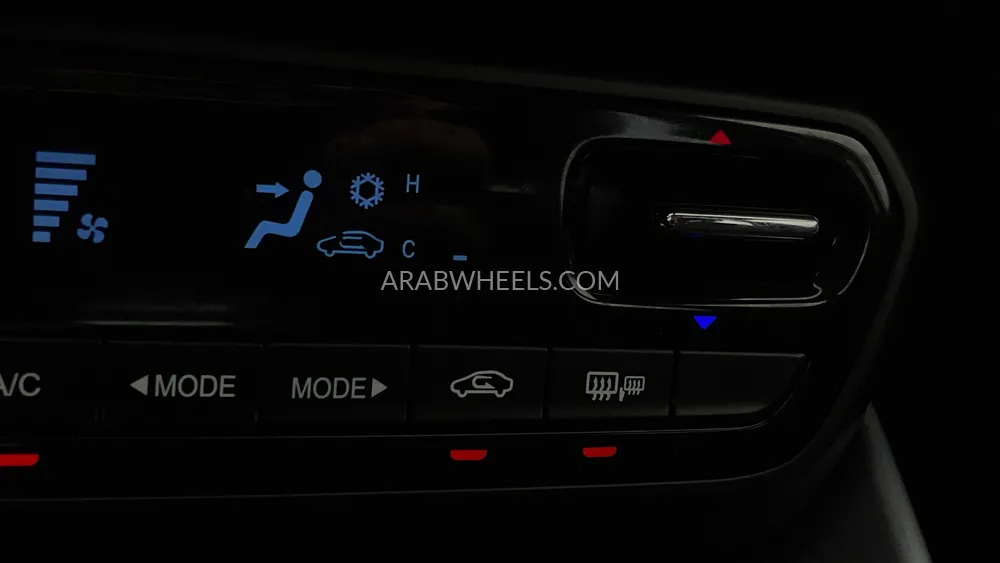 Chevrolet Groove 2023 for Sale in Dubai Image-36