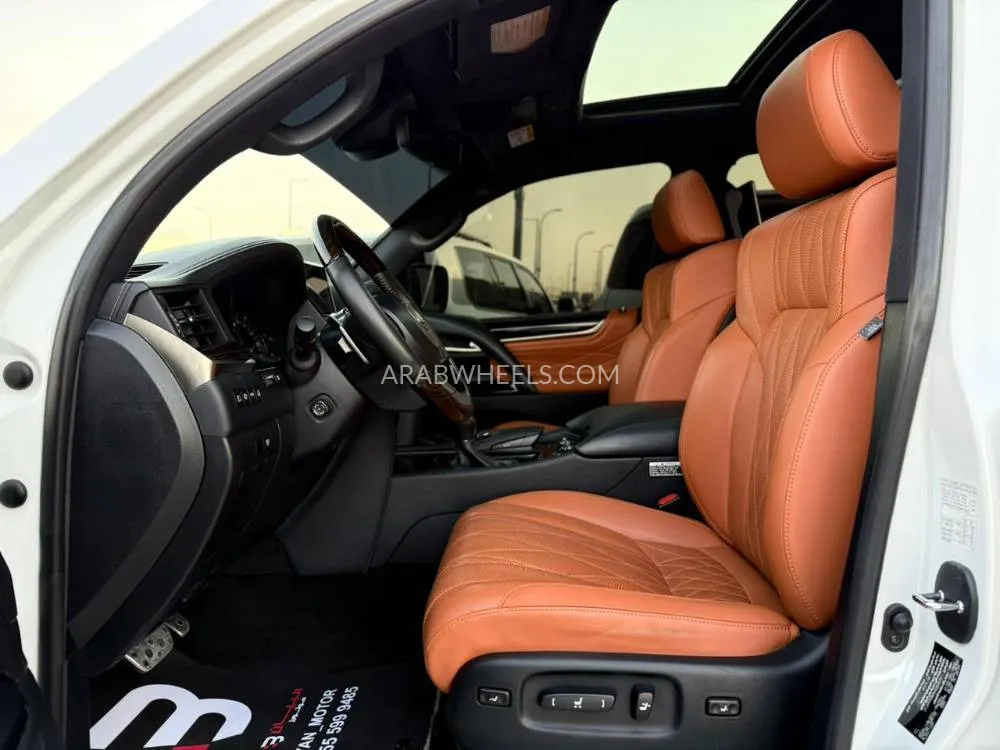 Lexus LX 2019 for Sale in Abu Dhabi Image-4