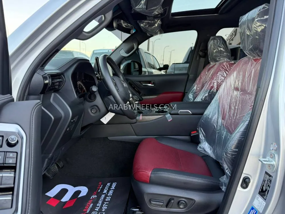 Toyota Land Cruiser 2024 for Sale in Abu Dhabi Image-4