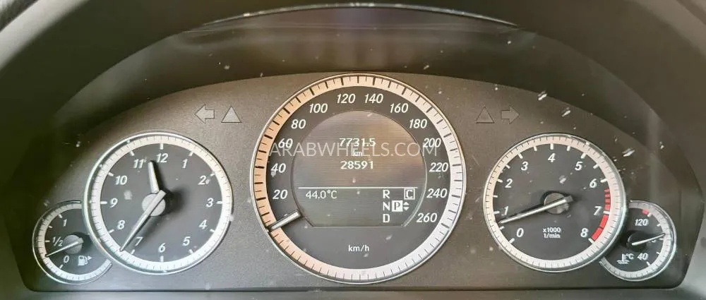 Mercedes Benz E Class 2010 for Sale in Dubai Image-7