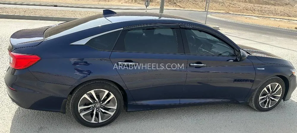 Honda Accord 2019 for Sale in Al Ain Image-12