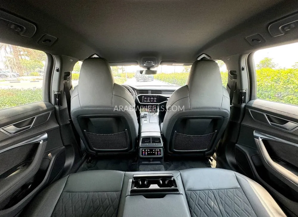 Audi RS 6 2025 for Sale in Dubai Image-6