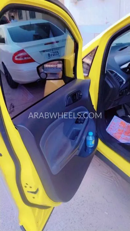 فورد إيكو سبورت 2015 for Sale in الشارقة Image-5