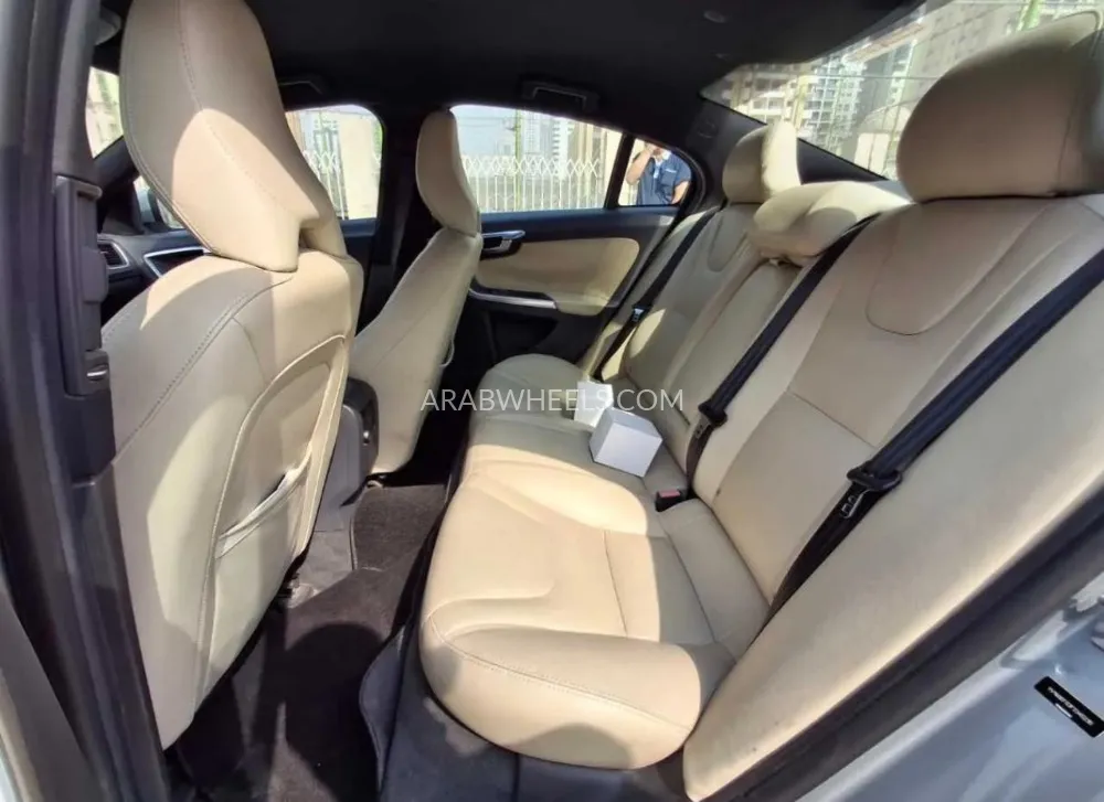 Volvo S60 2015 for Sale in Dubai Image-5