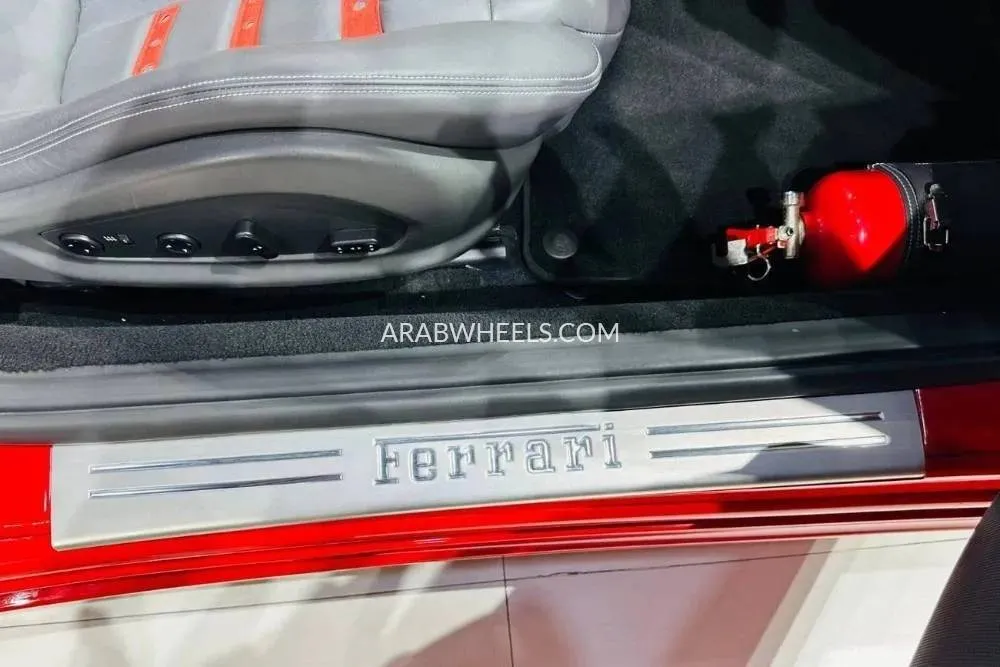 Ferrari California 2013 for Sale in Dubai Image-18