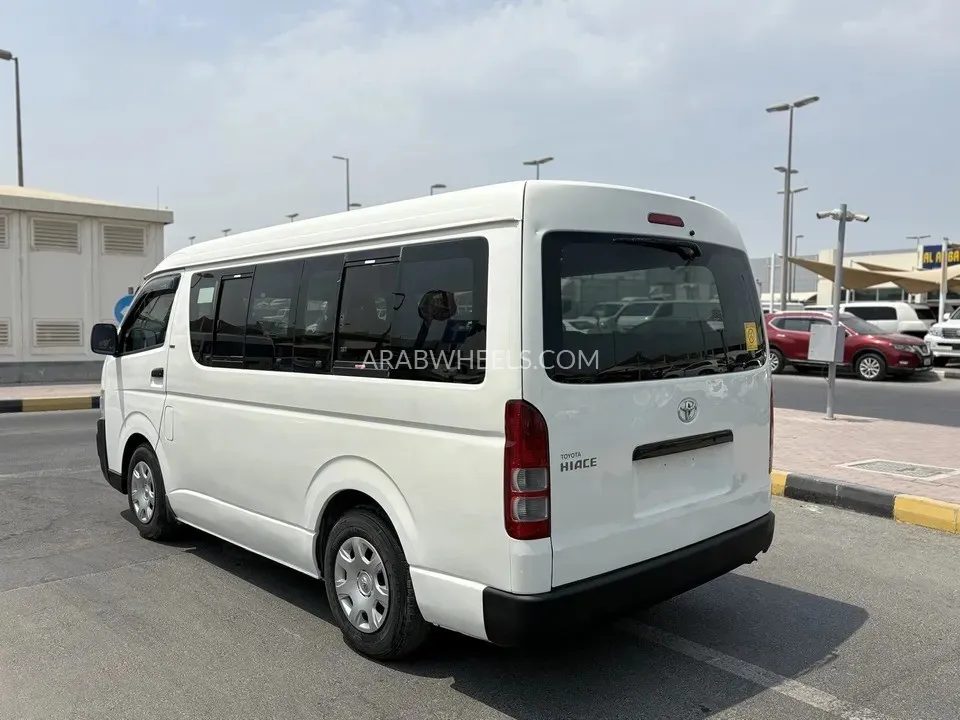 Toyota Hiace 2008 for Sale in Sharjah Image-7