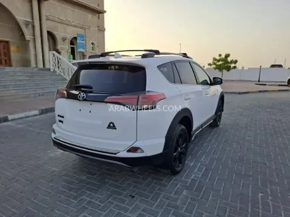 Toyota Rav4 2017 for Sale in Ajman Image-2