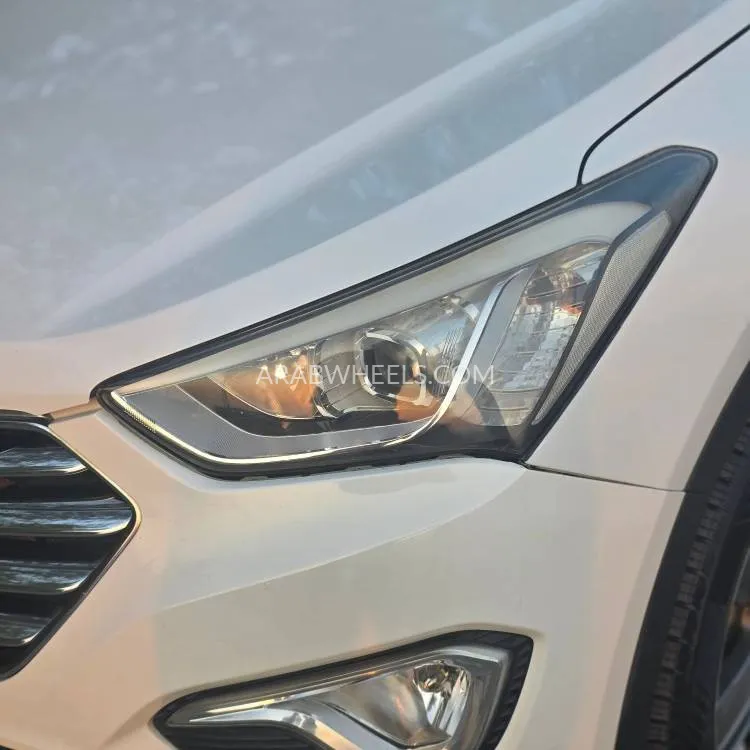 Hyundai Santa Fe 2014 for Sale in Sharjah Image-5