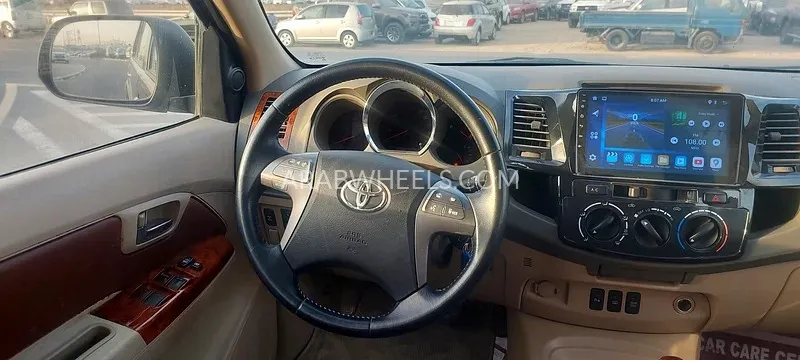 Toyota Fortuner 2011 for Sale in Dubai Image-7