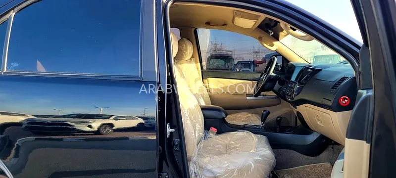 Toyota Fortuner 2015 for Sale in Dubai Image-14