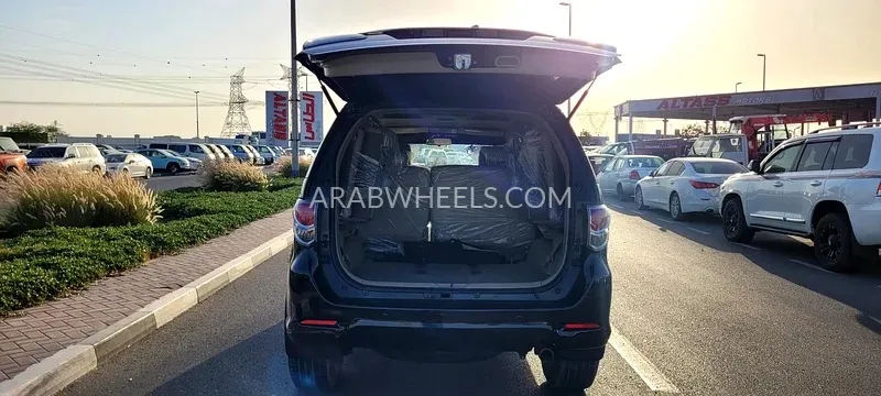 Toyota Fortuner 2015 for Sale in Dubai Image-18