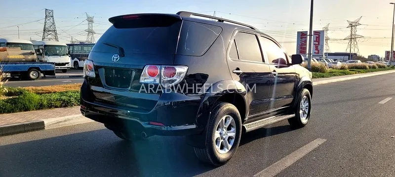 Toyota Fortuner 2015 for Sale in Dubai Image-19