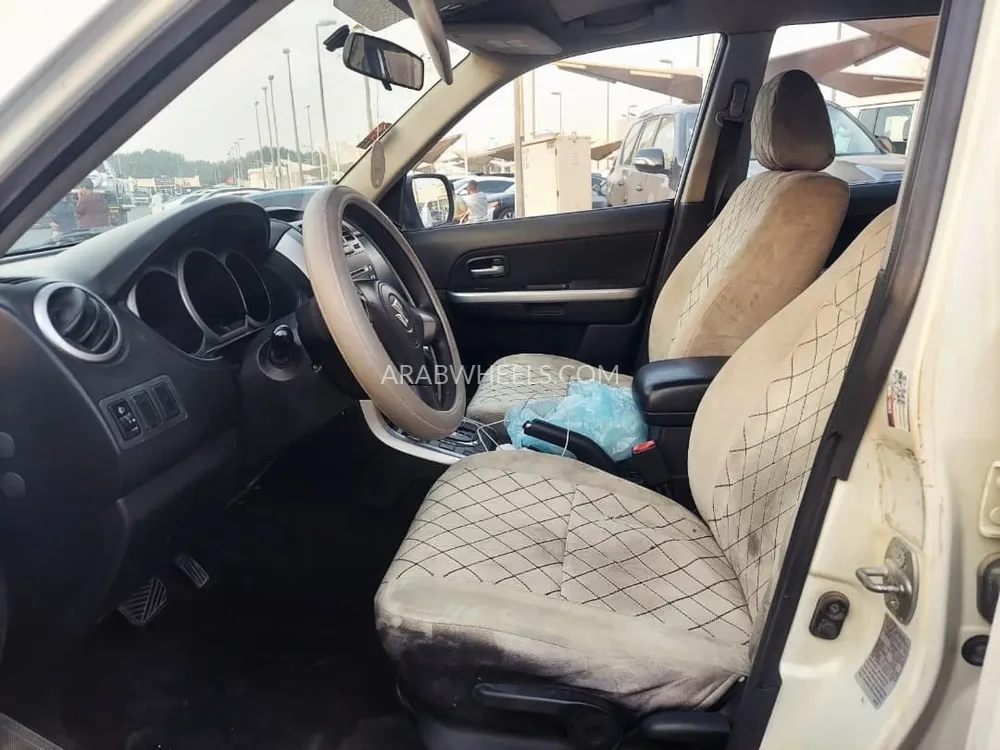 سوزوكي فيتارا 2008 for Sale in الشارقة Image-4