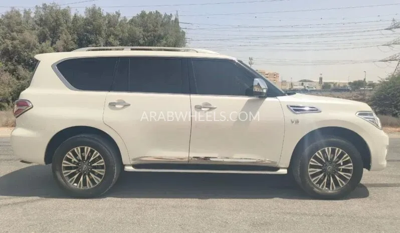 نيسان باترول 2016 for Sale in الشارقة Image-5