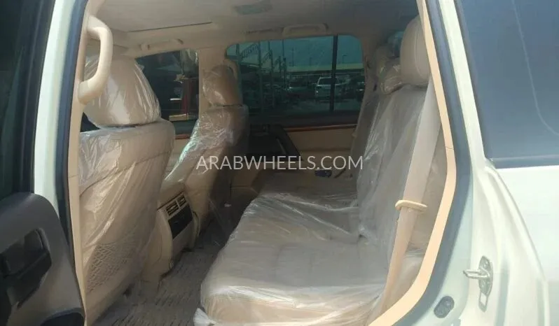 Toyota Land Cruiser 2015 for Sale in Sharjah Image-10