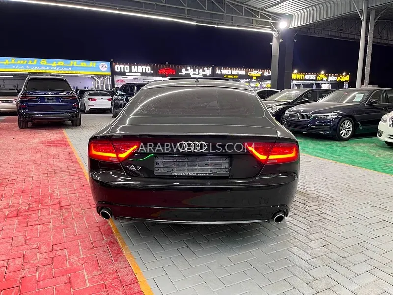 Audi A7 2014 for Sale in Ajman Image-8