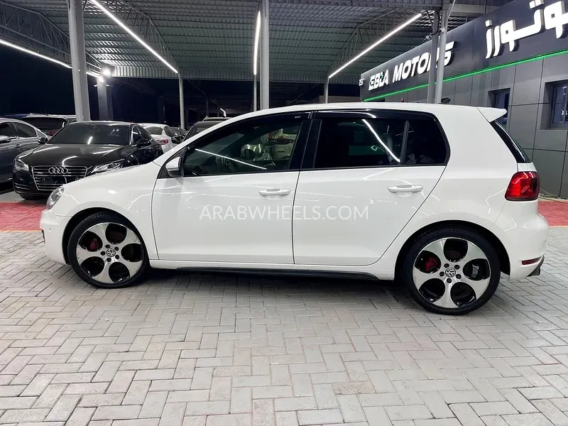 Volkswagen Golf GTI 2013 for Sale in Ajman Image-3