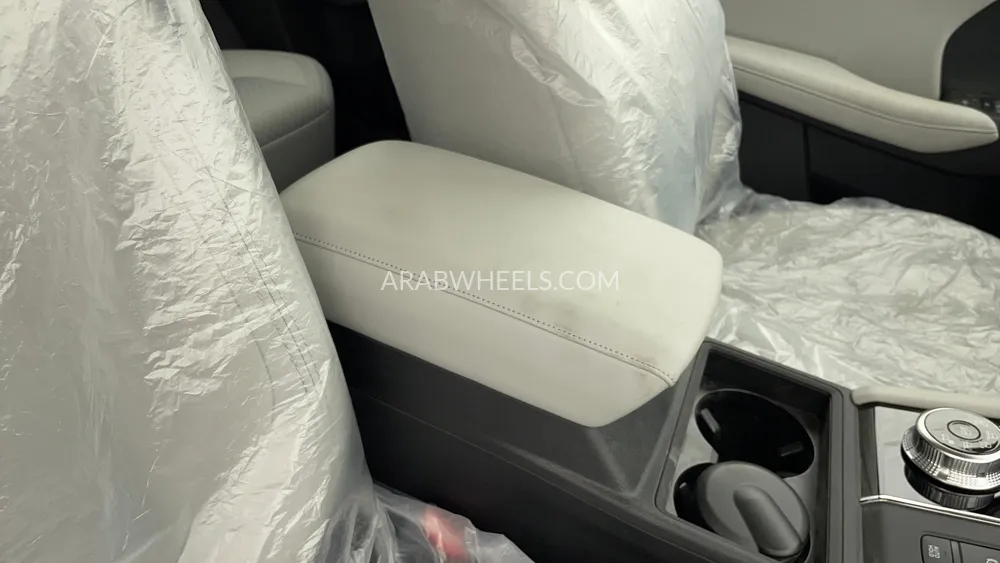 Mitsubishi Outlander 2025 for Sale in Dubai Image-38