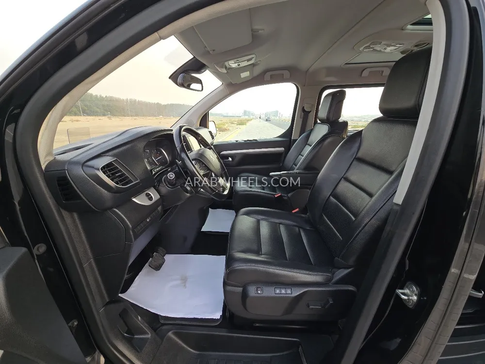 Peugeot Traveller 2020 for Sale in Sharjah Image-6