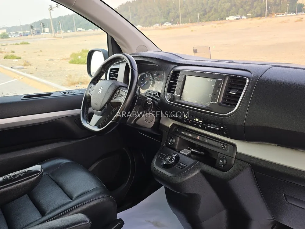Peugeot Traveller 2020 for Sale in Sharjah Image-13