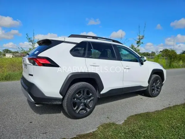 Toyota Rav4 2024 for Sale in Fujairah Image-3