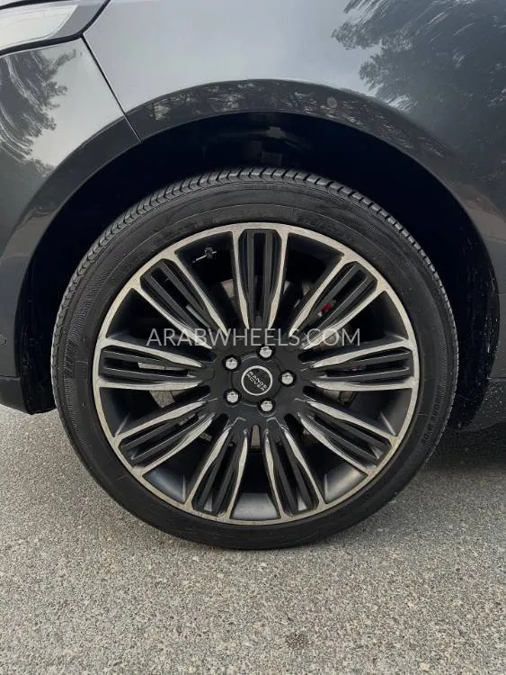 Land Rover Range Rover 2016 for Sale in Sharjah Image-18