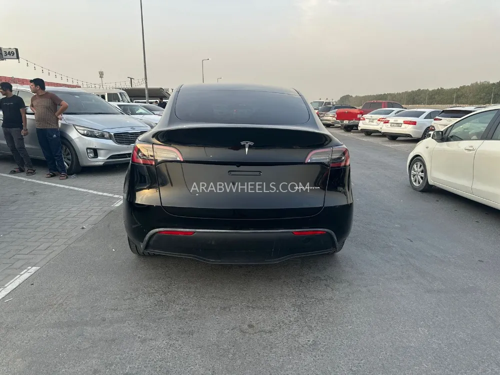 Tesla Model Y 2024 for Sale in Sharjah Image-5