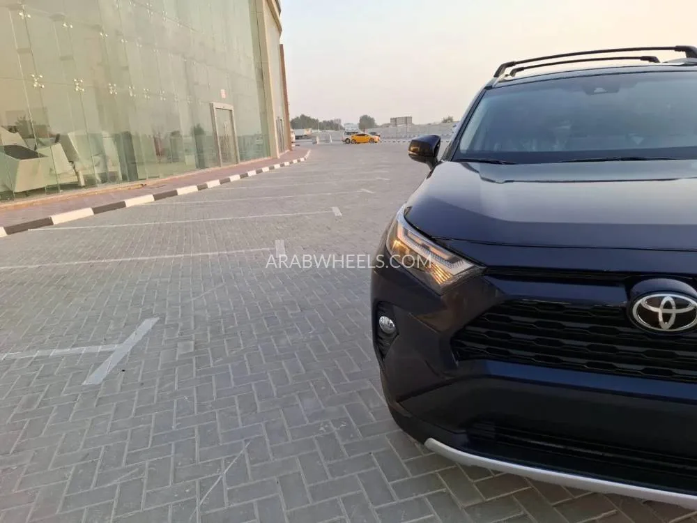 Toyota Rav4 2023 for Sale in Ajman Image-2