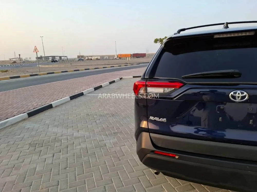 Toyota Rav4 2023 for Sale in Ajman Image-15