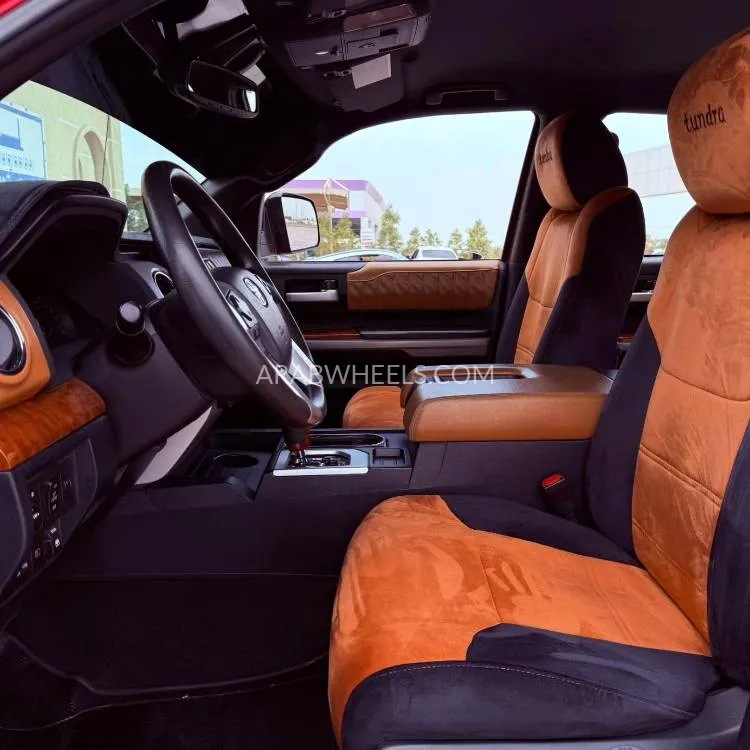 Toyota Tundra 2018 for Sale in Ajman Image-4