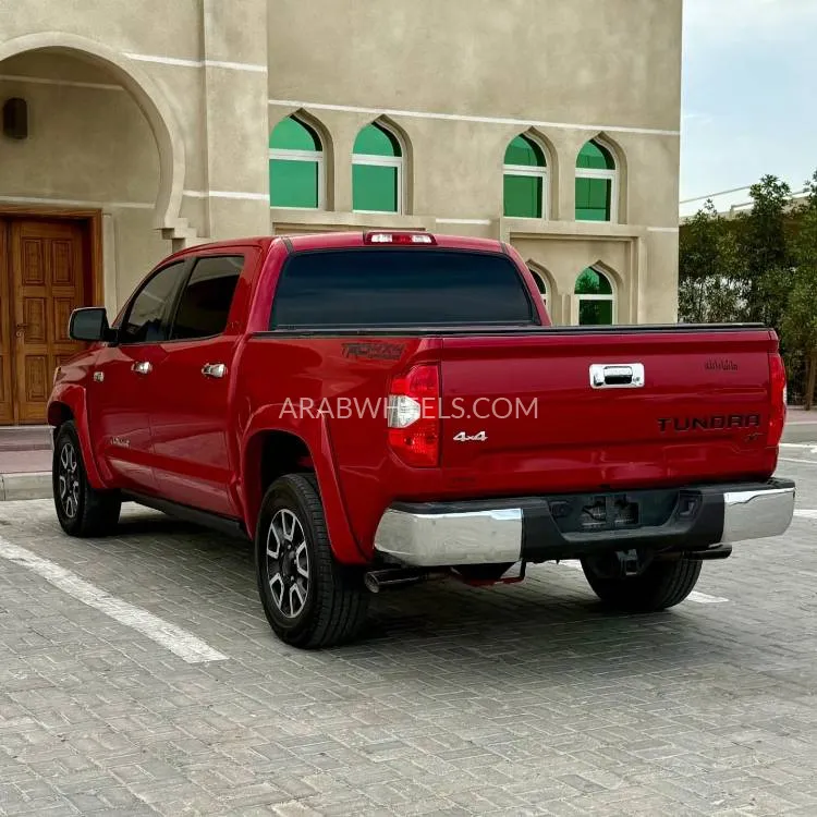 Toyota Tundra 2018 for Sale in Ajman Image-8