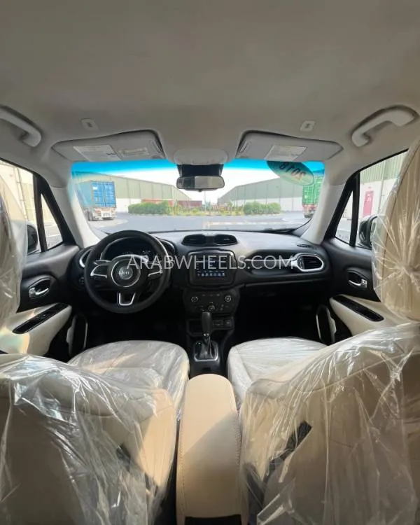 جيب رينيجيد 2018 for Sale in أم القيوين Image-7