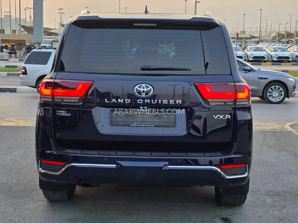 Toyota Land Cruiser 2023 for Sale in Dubai Image-15