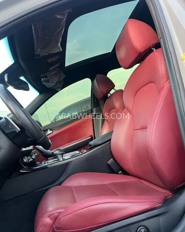 كيا ستينجر 2020 for Sale in الشارقة Image-6