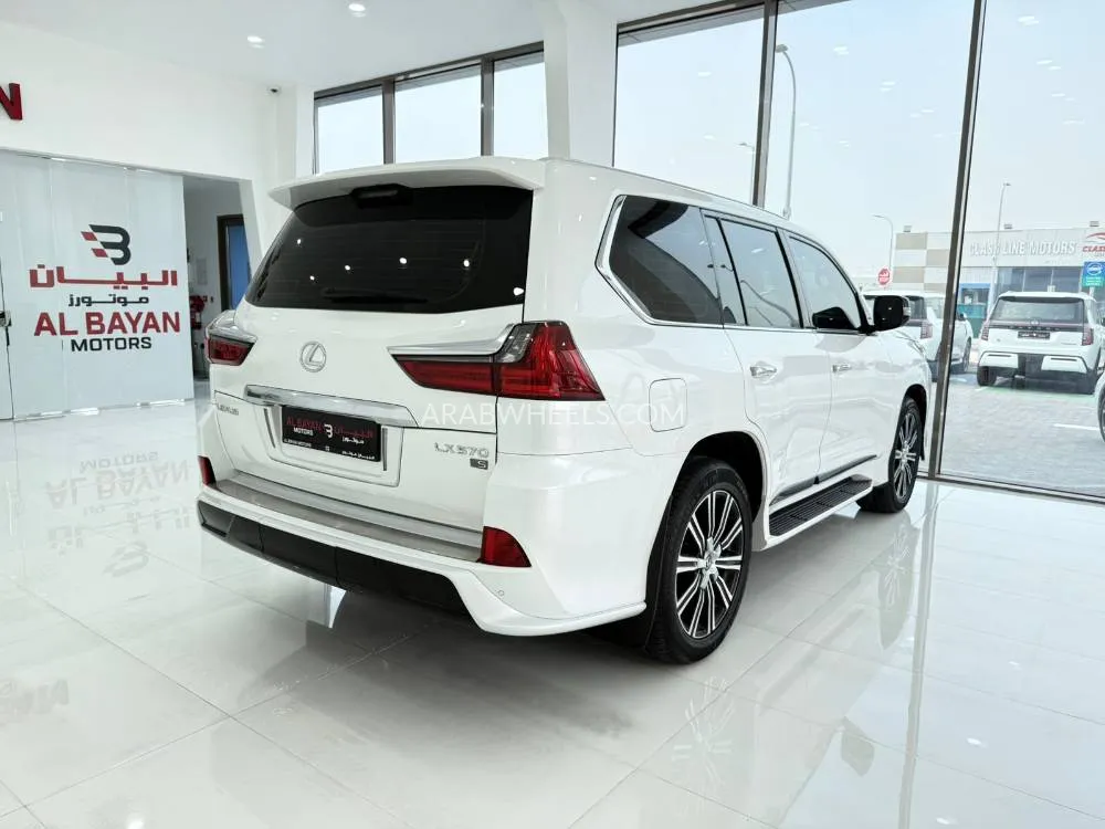 Lexus LX 2018 for Sale in Abu Dhabi Image-11