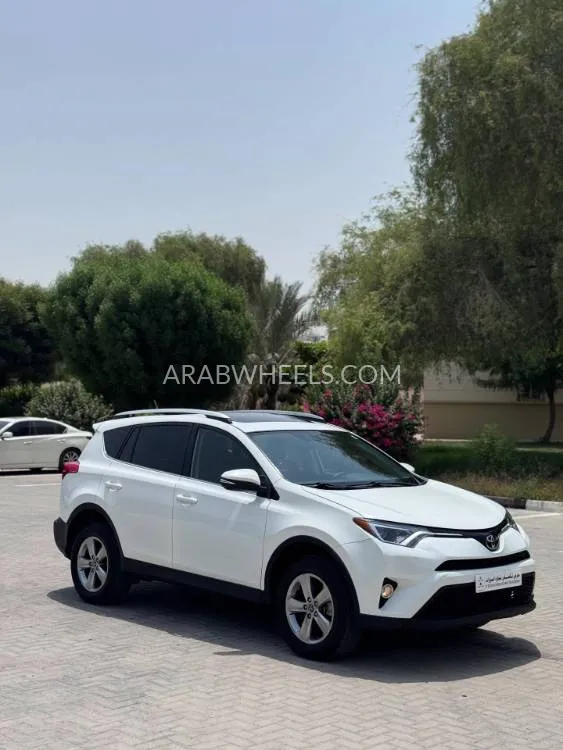 تويوتا راف 4 2015 for Sale in رأس الخيمة Image-1