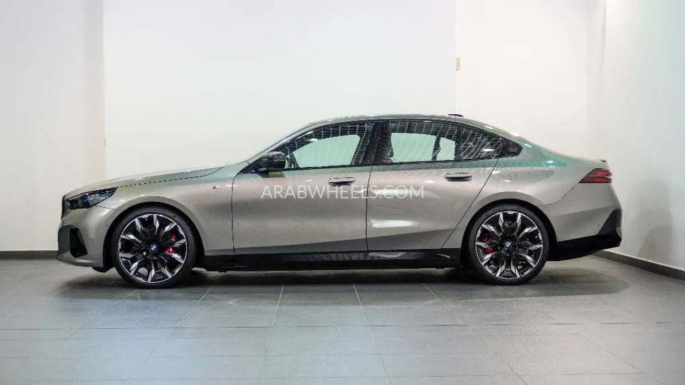 BMW i5 2024 for Sale in Abu Dhabi Image-4