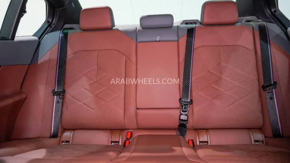 BMW i5 2024 for Sale in Abu Dhabi Image-13