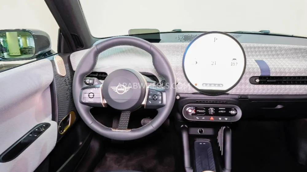Mini SE EV 2025 for Sale in Abu Dhabi Image-9