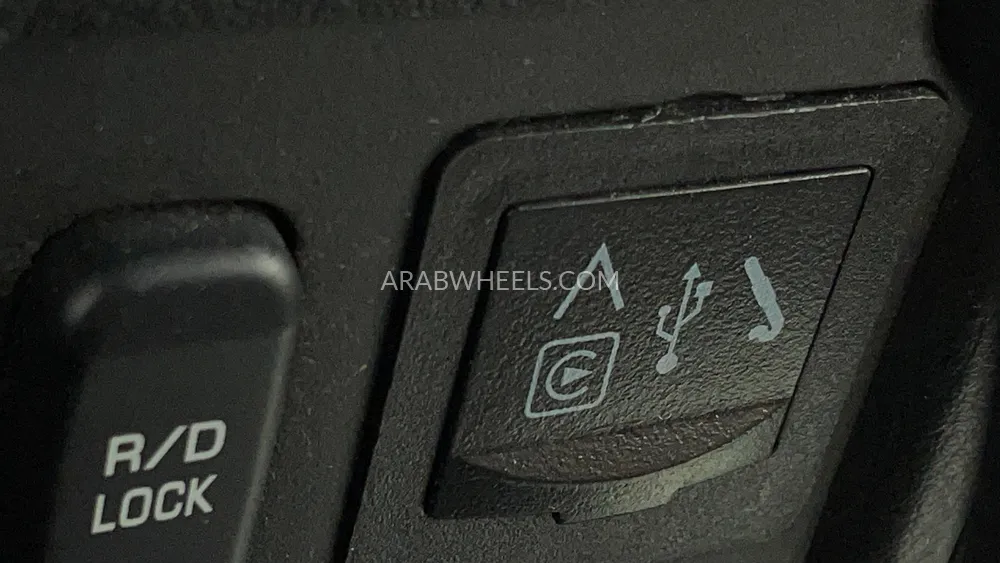 ميتسوبيشي باجيرو 2020 for Sale in دبي Image-46